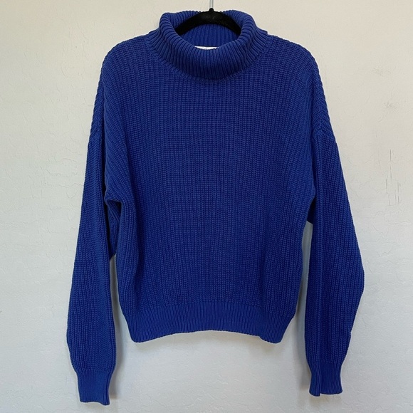 Lovers + friends blue knit turtleneck sweater size medium - Picture 1 of 5